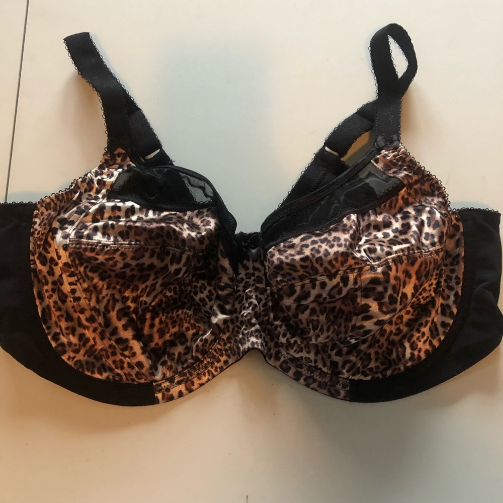 Underwire Black & Animal Print Bra Size 42DD